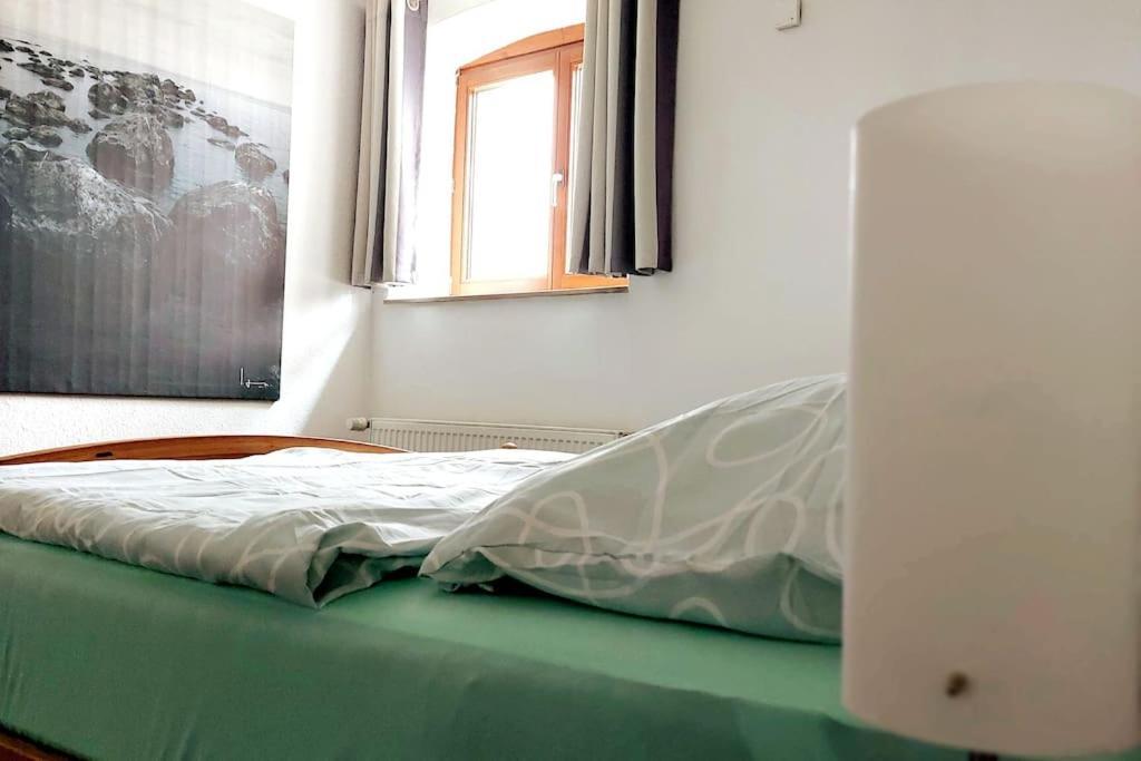 Zentrale Ferienwohnung - Direkt Am See Und Schloss Schwerin  Esterno foto
