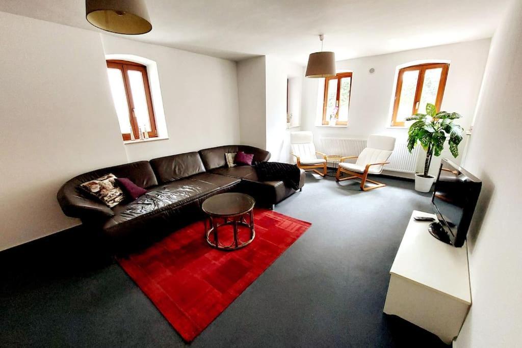 Zentrale Ferienwohnung - Direkt Am See Und Schloss Schwerin  Esterno foto